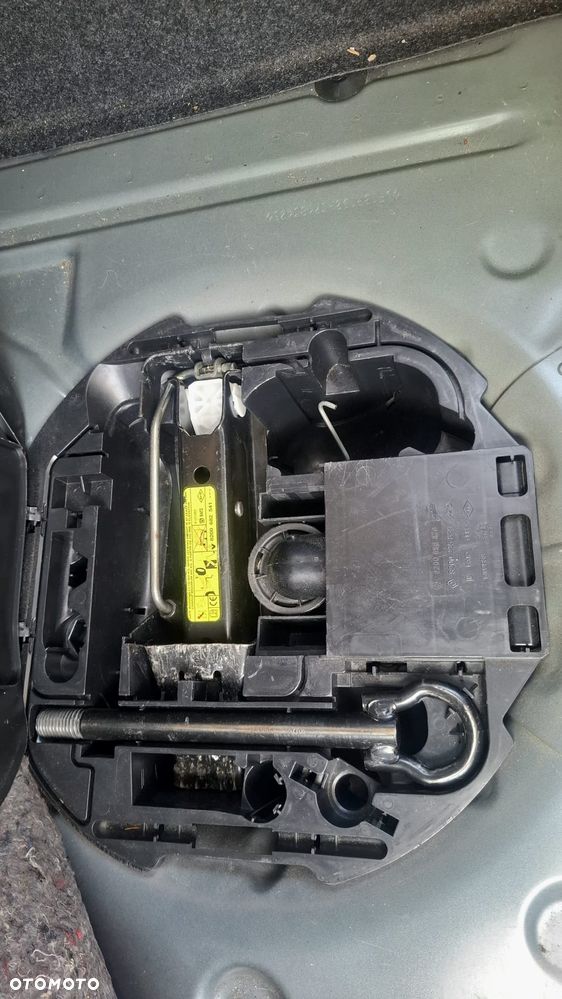 Renault Clio - 9