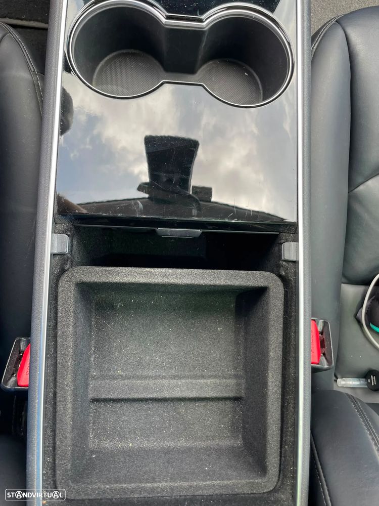 Tesla Model 3 Long Range Tração Integral - 32