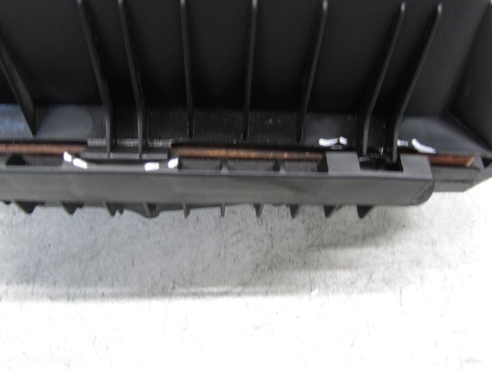 trafic-vivaro 2.0DCI UK obudowa filtra powietrza - 6