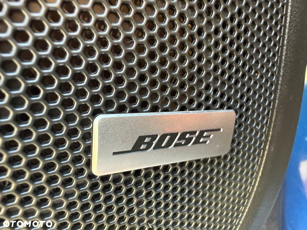 Renault Megane ENERGY TCe 160 EDC BOSE EDITION - 21