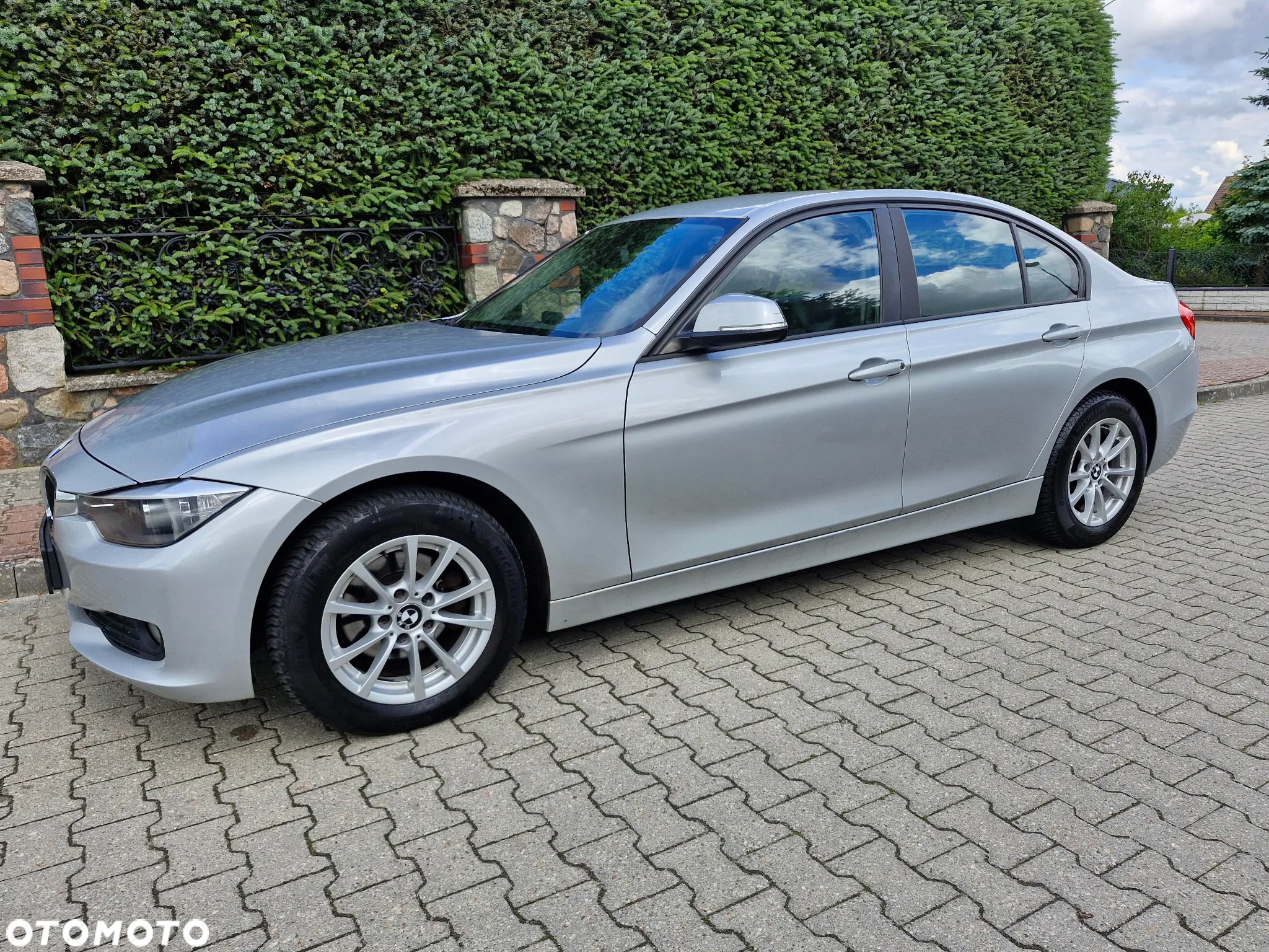 BMW Seria 3 318d DPF Touring Edition Sport - 5