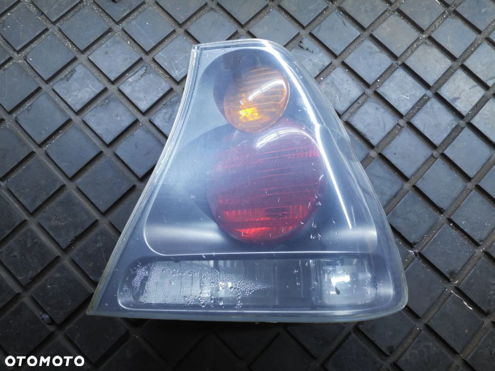 LAMPA TYLNA PRAWA BMW E46 COMPACT - 1