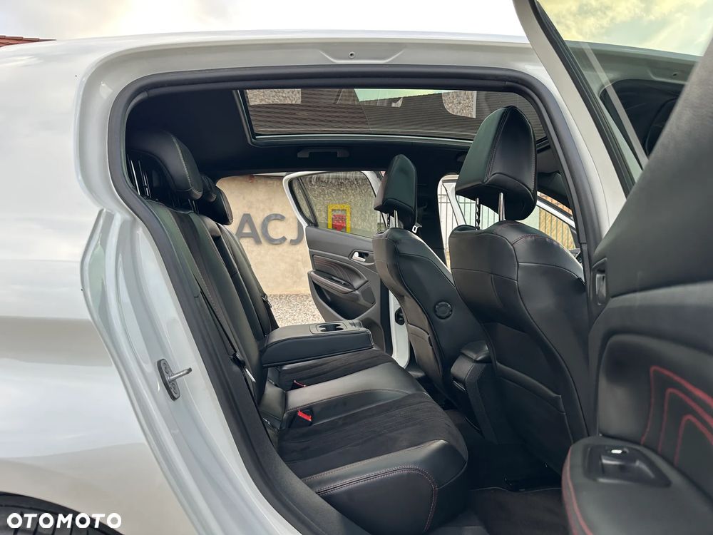 Peugeot 308 1.2 PureTech GPF GT Pack S&S - 18