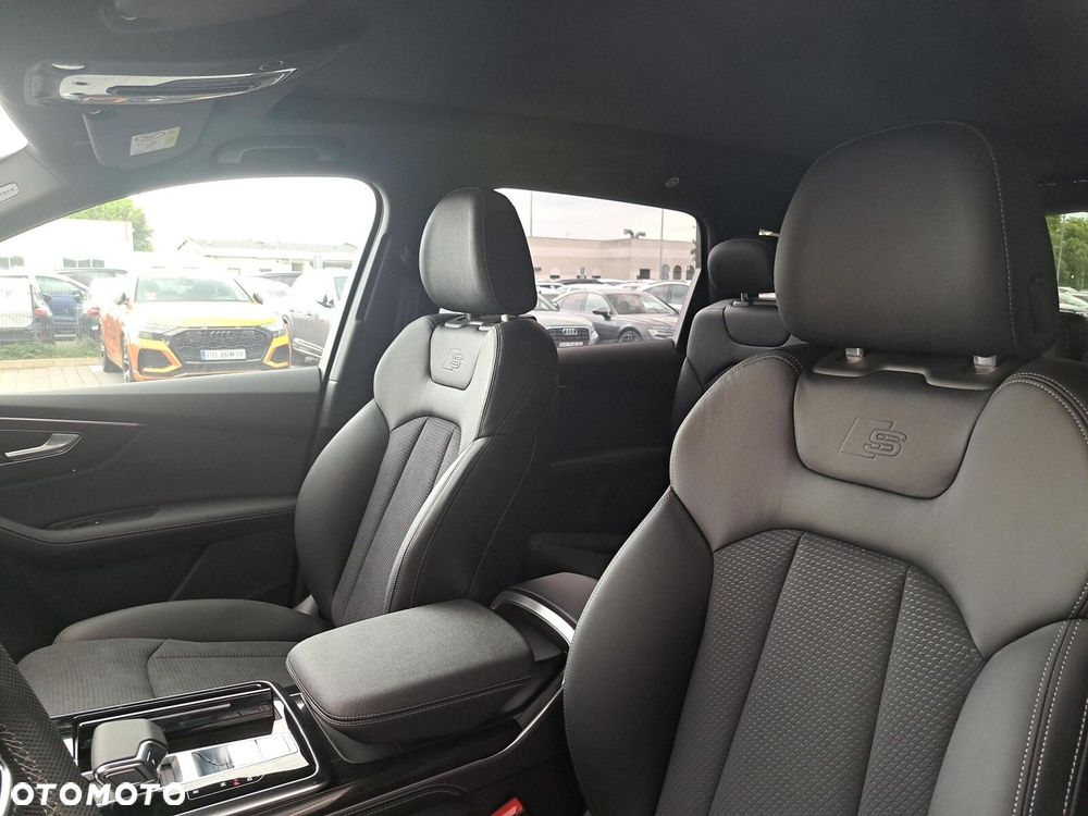 Audi Q7 - 11