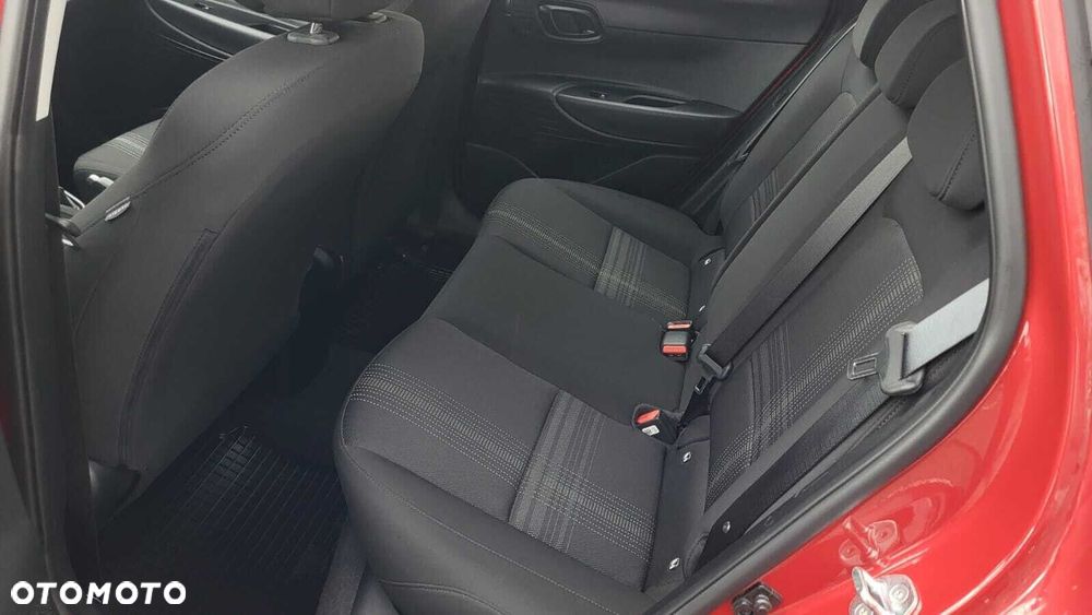 Hyundai i20 - 12