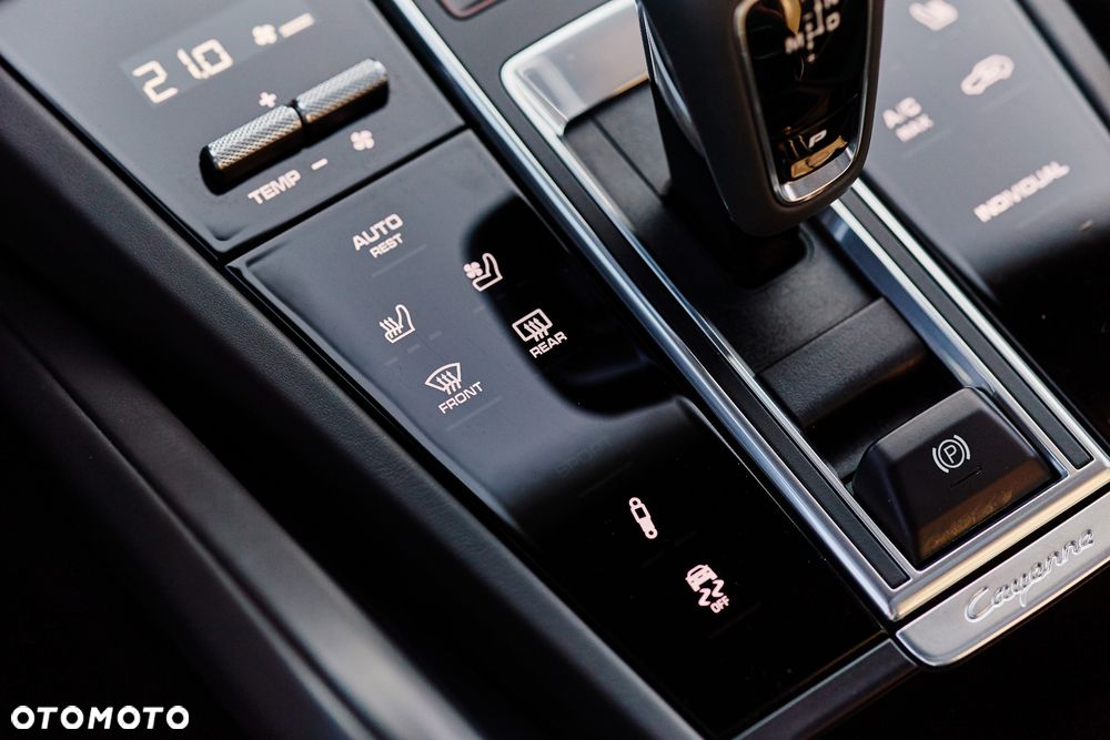 Porsche Cayenne E-Hybrid - 16