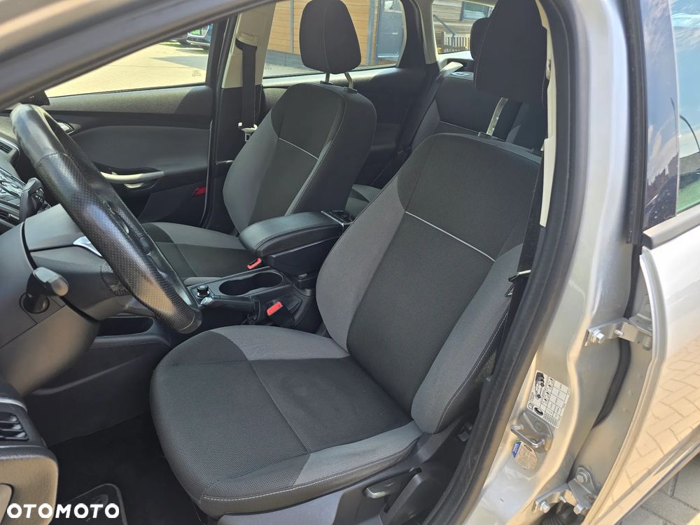 Ford Focus - 12
