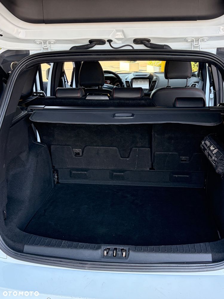 Ford Kuga - 15