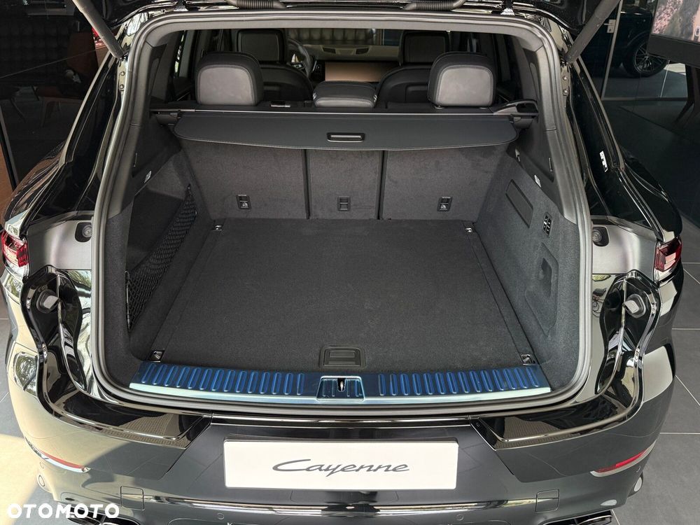 Porsche Cayenne - 31