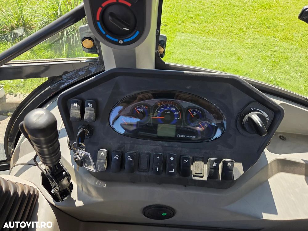 New Holland EX DEMO, 184h, B100D, FULL OPTION, 120CP, cutie automata POWERSHIFT, brat excavare extensibil cu inst picon pe el, MICHELIN, cupa multifunctionala 4x1, FURCI, Aer cond, Certificat CE, posibilitate leasing 4 ani-PROMOTIE 75.900 EUR+Tva - 33