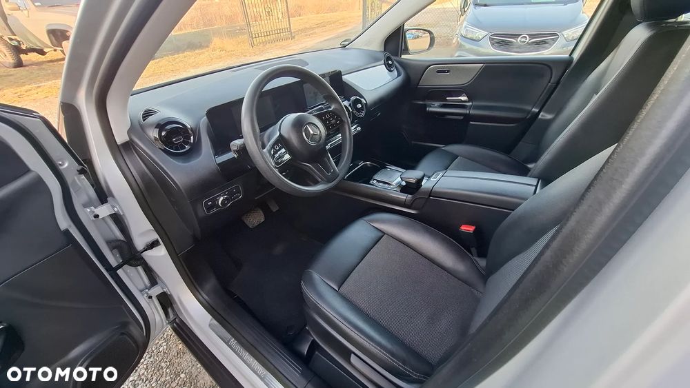 Mercedes-Benz Klasa B 180 d 8G-DCT Style - 16