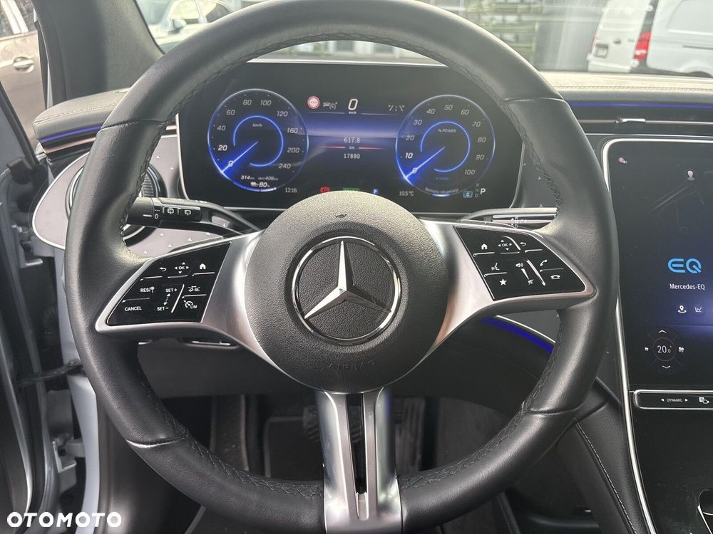 Mercedes-Benz EQE - 12