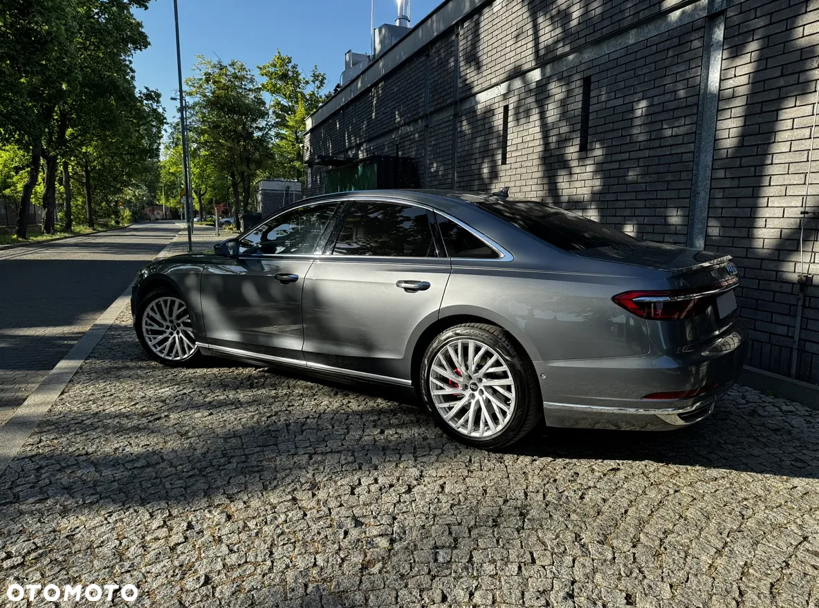 Audi A8 - 11