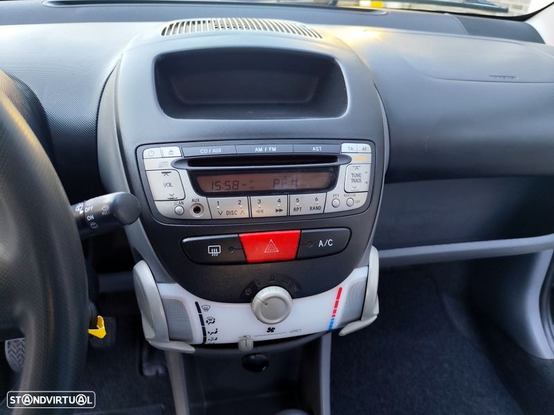 Peugeot 107 1.0 Active - 17