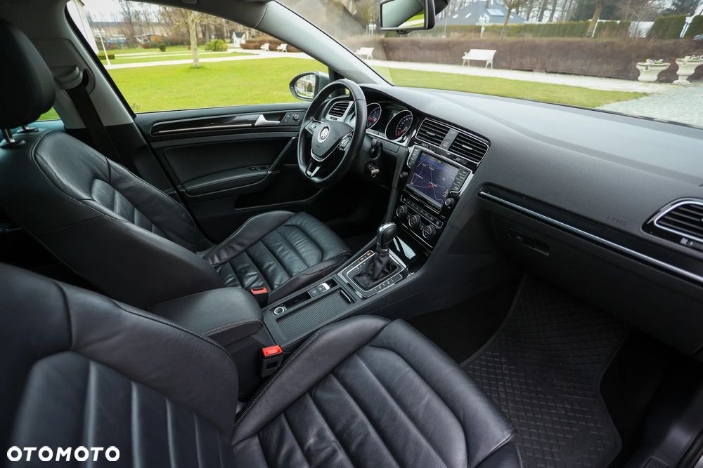 Volkswagen Golf 2.0 TDI BlueMotion Technology DSG Allstar - 24