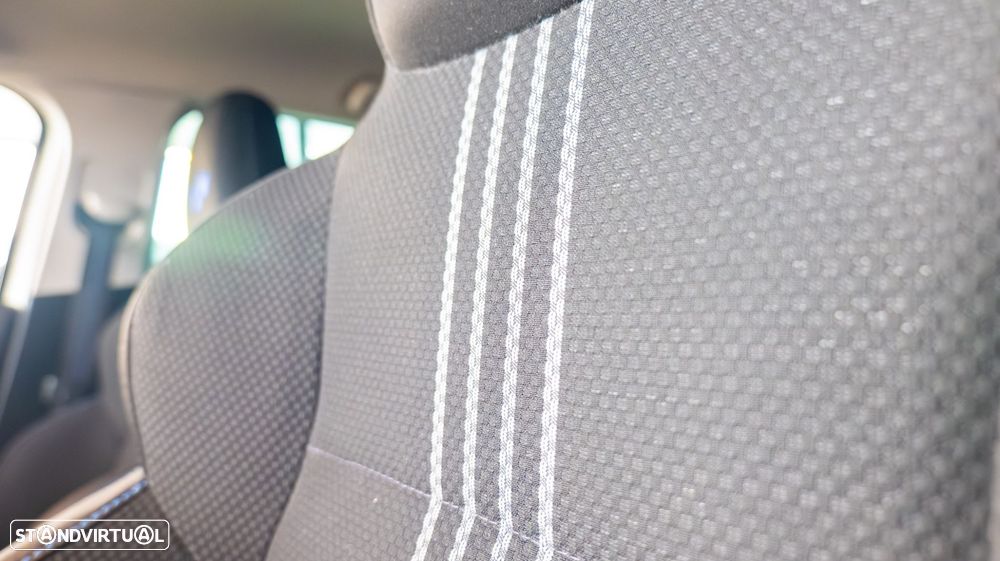 Renault Mégane 1.5 Blue dCi GT Line - 30