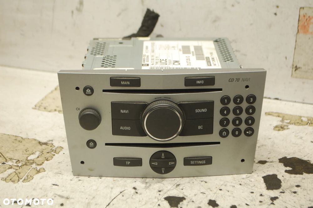 RADIO FABRYCZNE OPEL ASTRA III H 13262749 + EKRAN + PŁYTKA NAWIGACJI 13111163 - 1