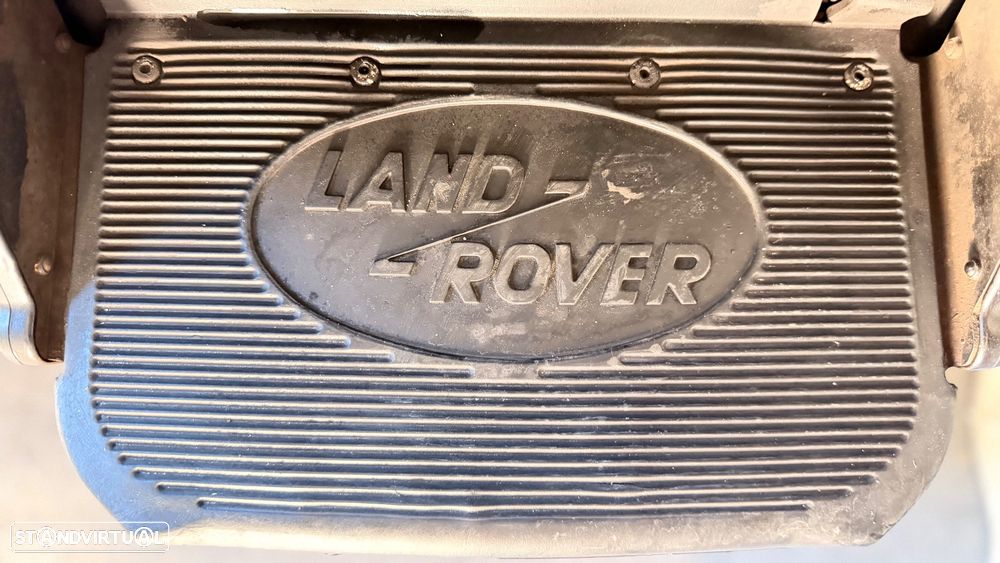 Land Rover Defender - 12