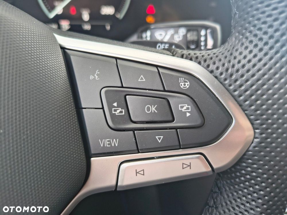 Volkswagen Touareg - 22