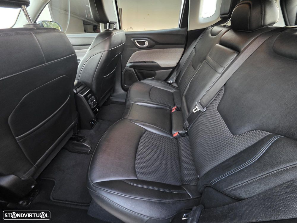 Jeep Compass 1.6 MultiJet Longitude - 25