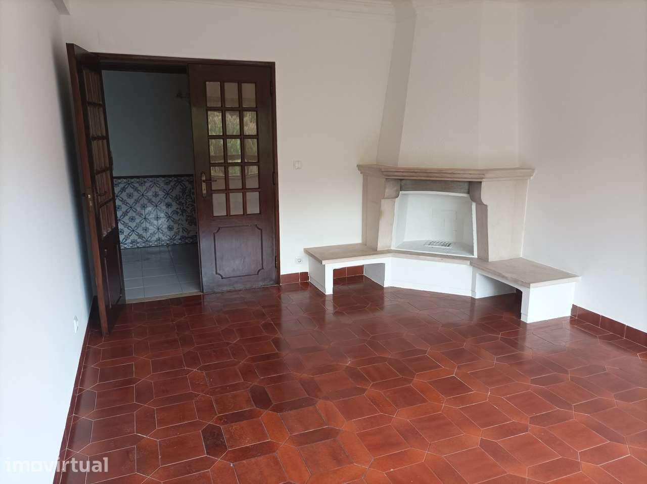 T3 com varanda, terraço, garagem e elevador em Junqueiro, Carcavelos - Grande imagem: 3/10