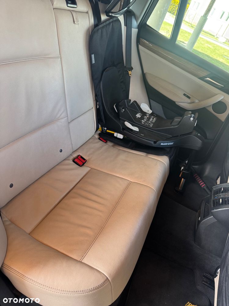 BMW X3 xDrive28i - 11