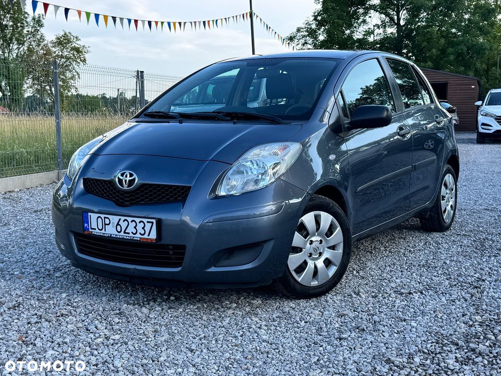 Toyota Yaris - 1