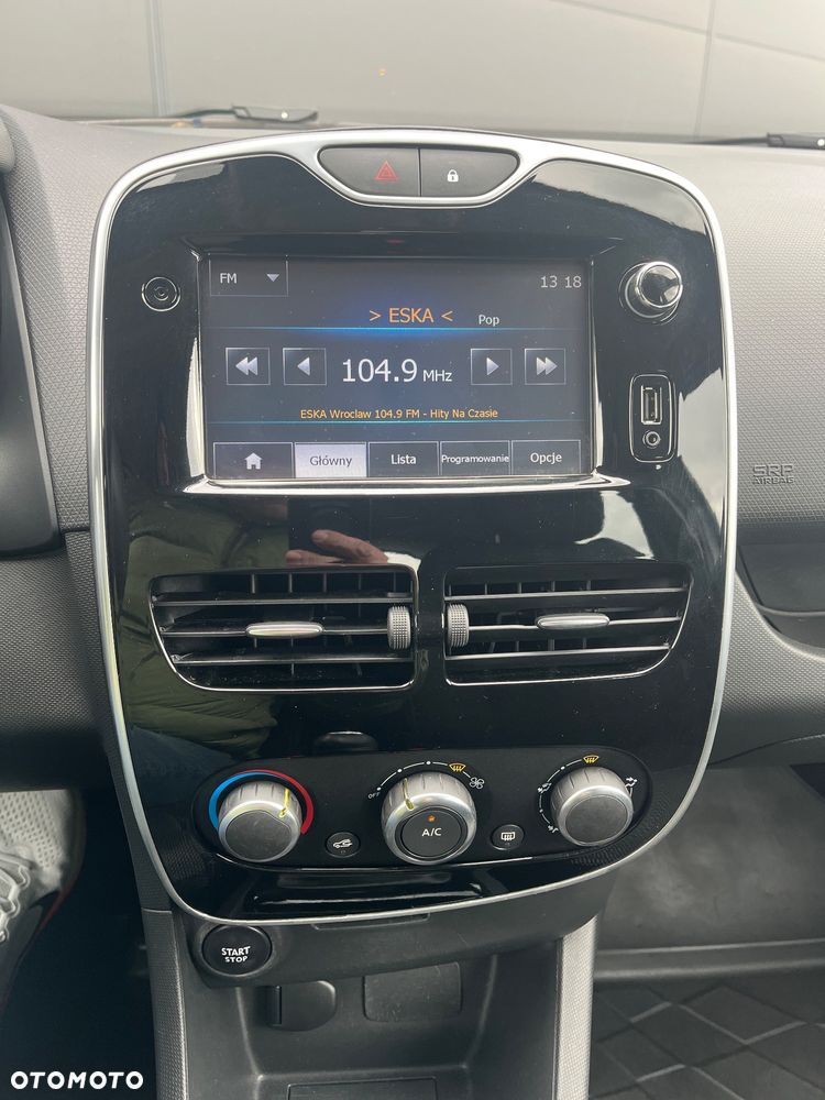 Renault Clio 1.2 16V Life EU6 - 19