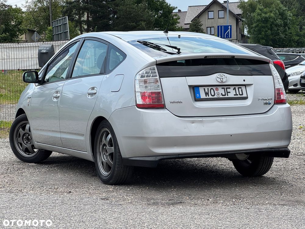 Toyota Prius 1.5 VVT-i Sol (nav) - 3