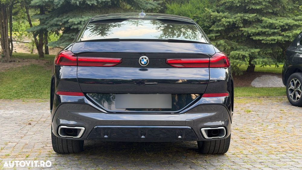BMW X6 xDrive40i - 11