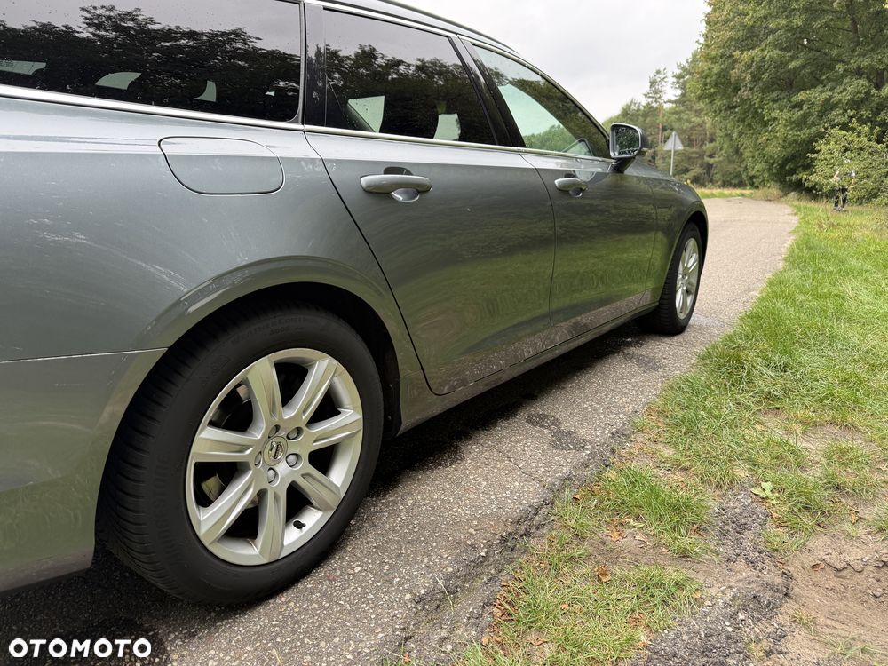 Volvo V90 D4 Geartronic Momentum Pro - 5
