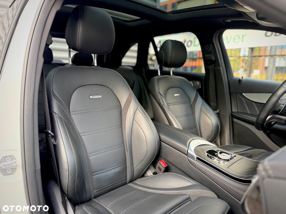 Mercedes-Benz GLC - 26