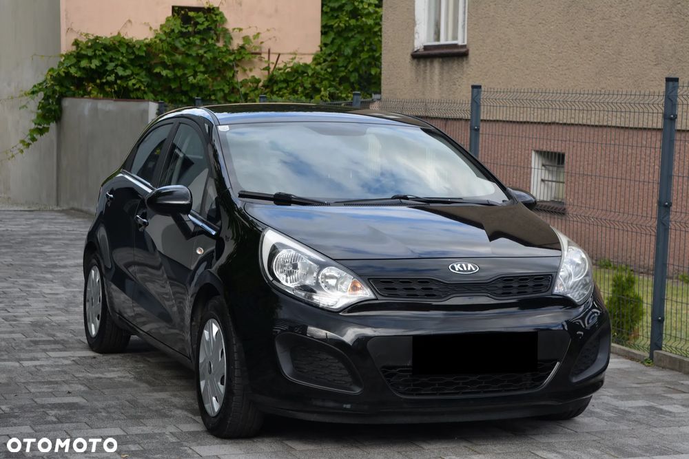 Kia Rio 1.2 Dream Team Edition - 27