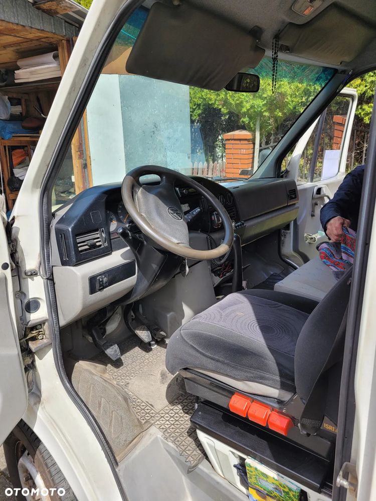 Volkswagen LT 35 2.8 TDI - 5