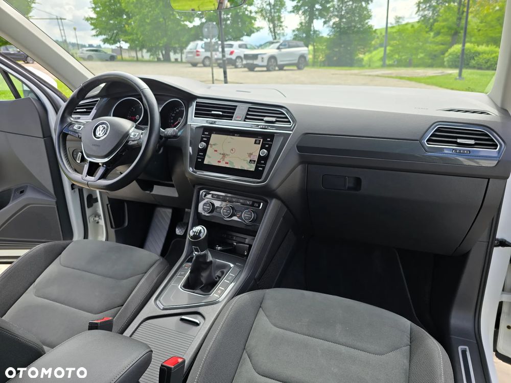 Volkswagen Tiguan 2.0 TDI SCR R-Line - 18