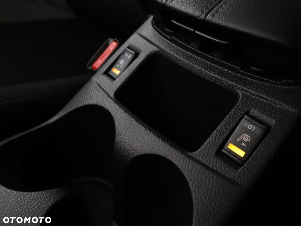 Nissan Qashqai 1.3 DIG-T N-Tec DCT - 28