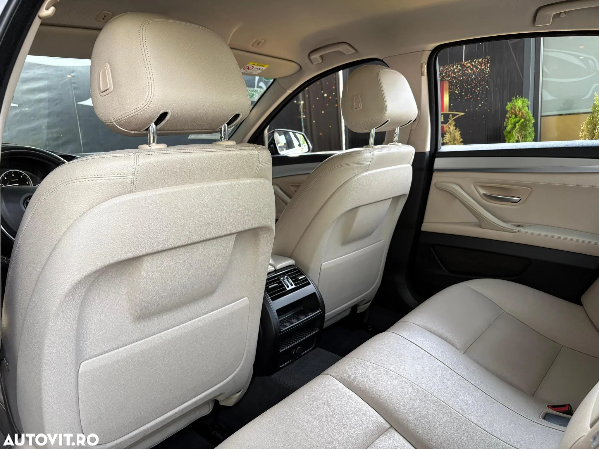 BMW Seria 5 520d xDrive AT - 8