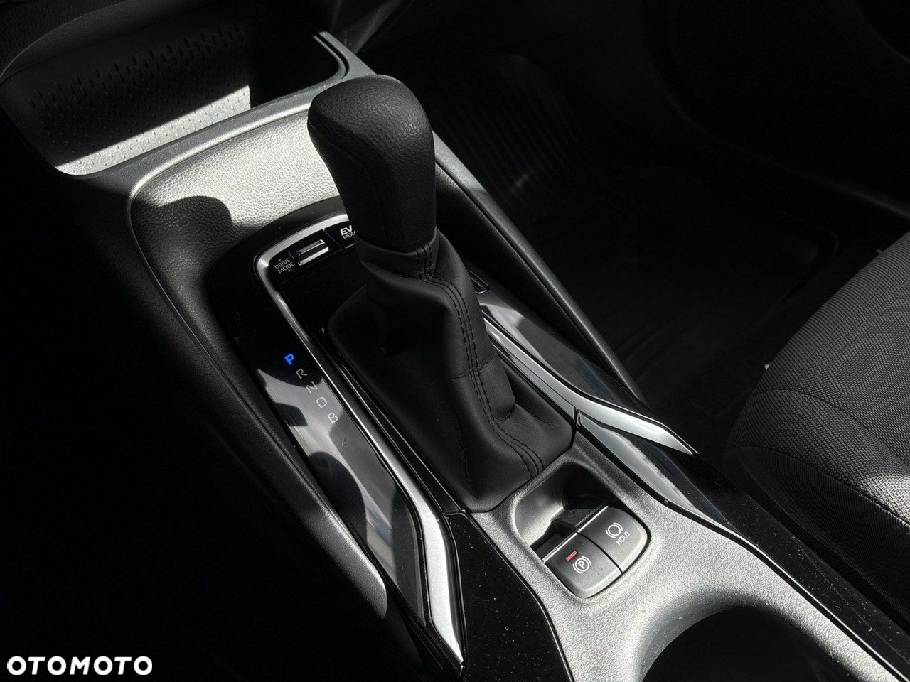 Toyota Corolla 1.8 Hybrid Active - 20