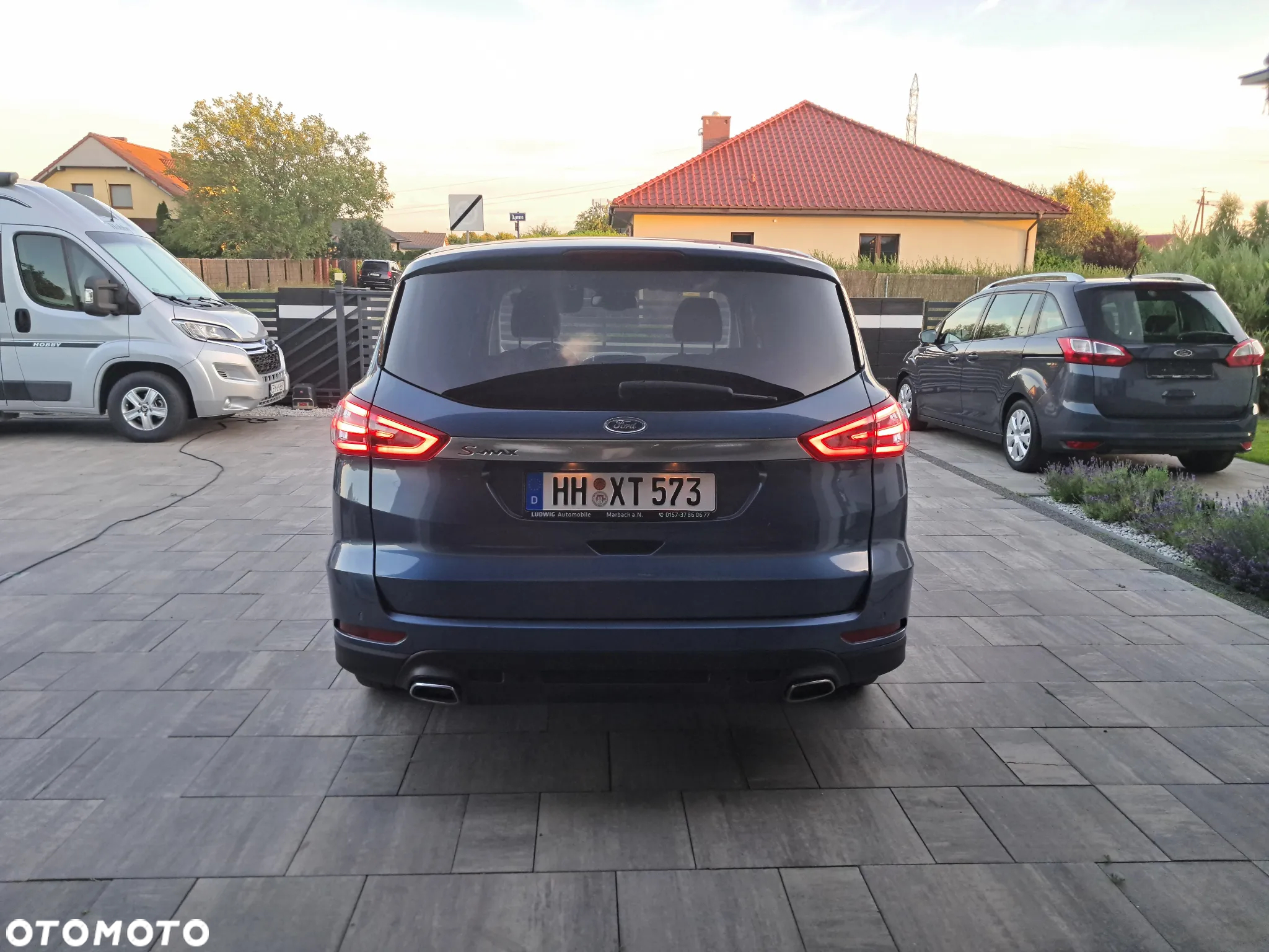 Ford S-Max - 8