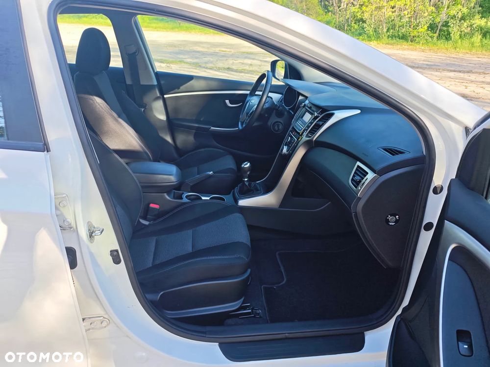Hyundai i30 1.4 Trend - 26