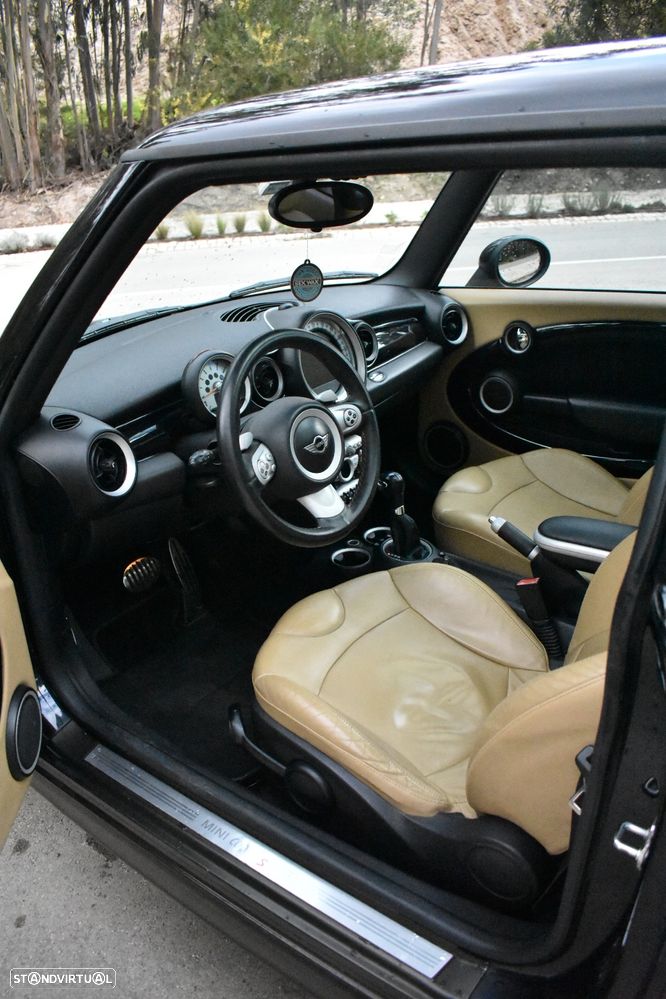 MINI 3 Portas Cooper S Aut. - 10