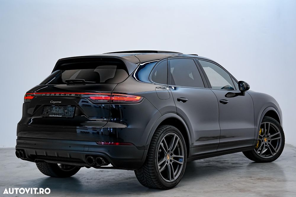 Porsche Cayenne Standard - 4