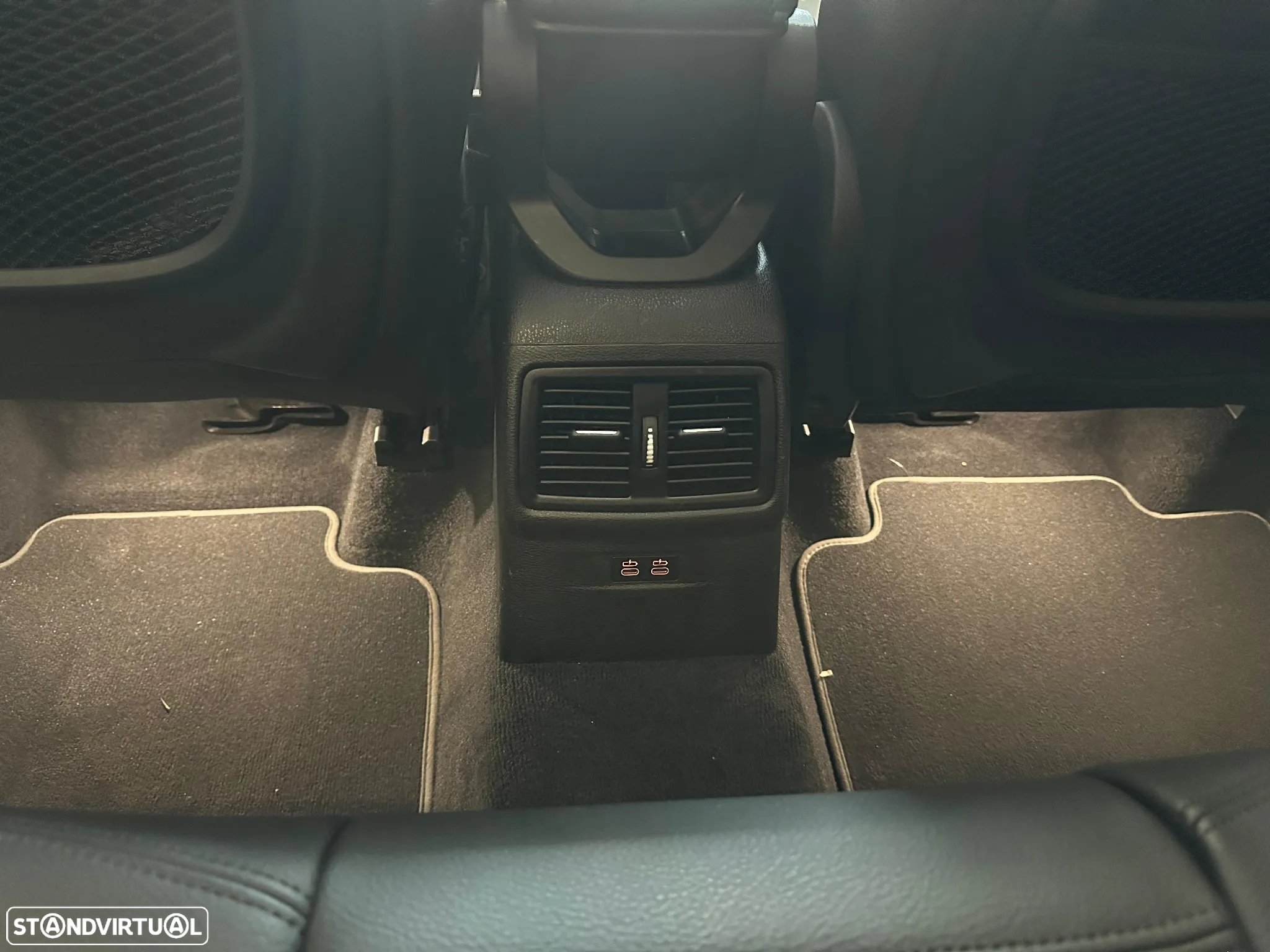 BMW X1 16 d sDrive xLine Auto - 36