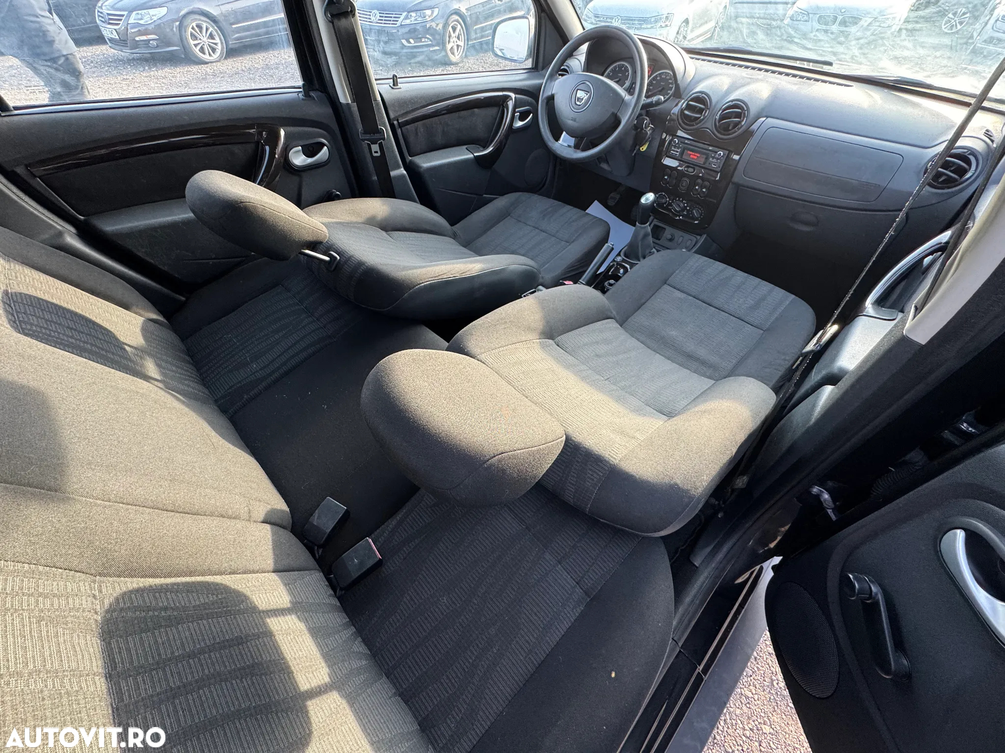 Dacia Duster 1.6 4x2 Laureate - 25