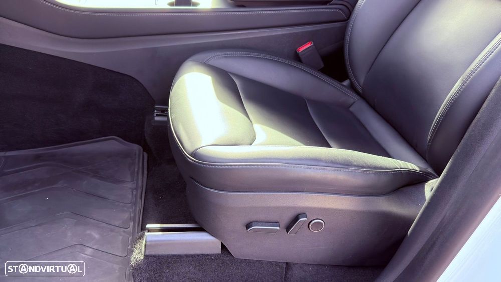 Tesla Model Y Long Range Tração Integral - 15