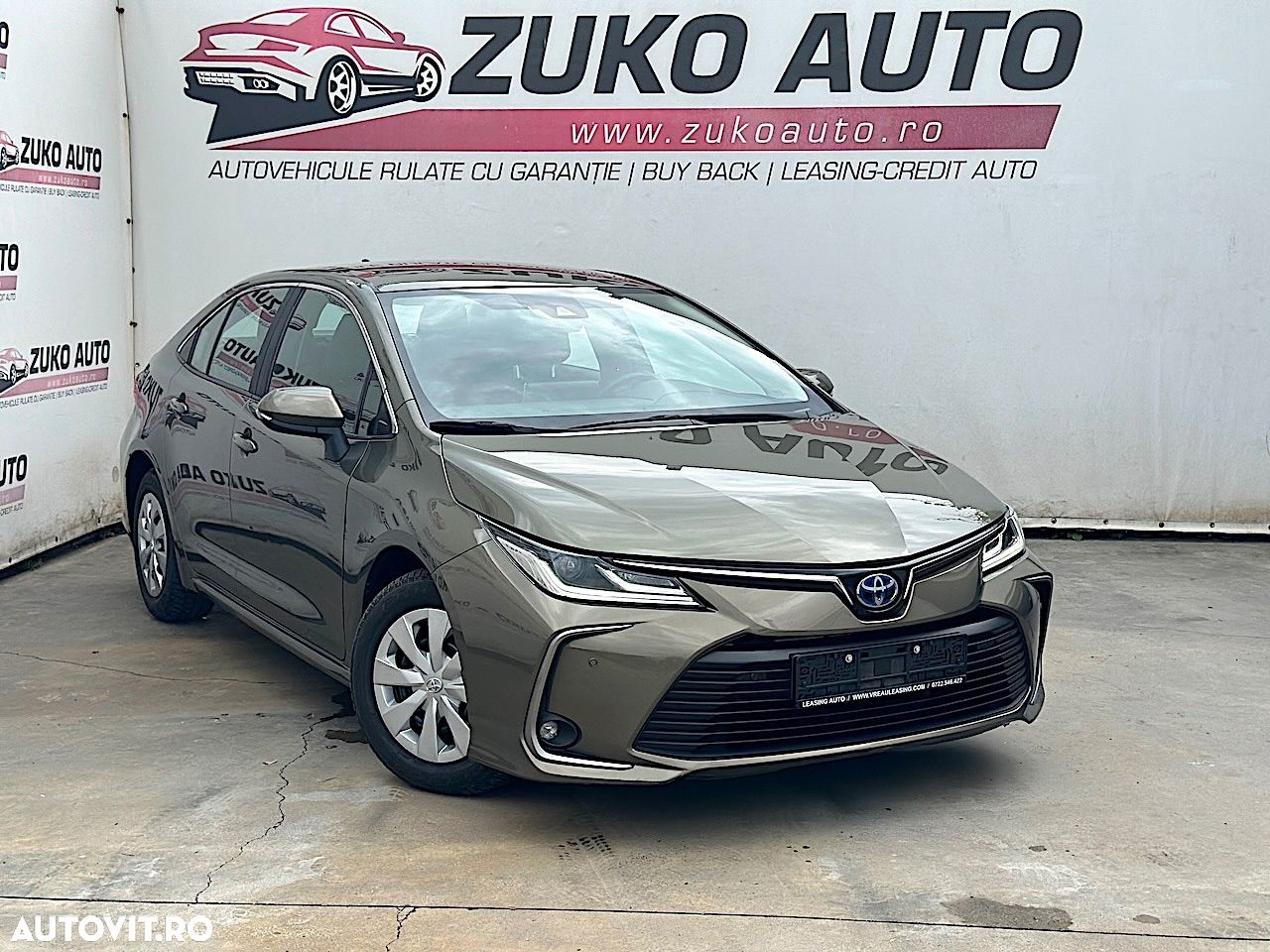 Toyota Corolla 1.8 HSD Business - 1