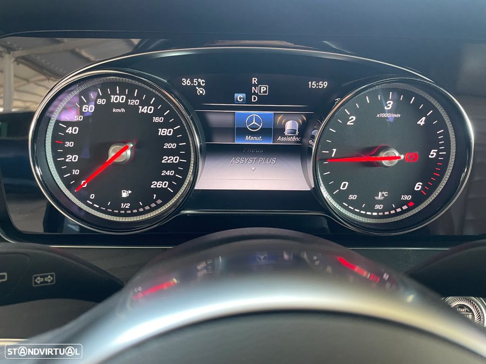 Mercedes-Benz E 220 d 4Matic 9G-TRONIC AMG Line - 25