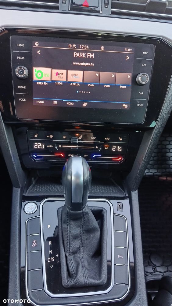 Volkswagen Passat - 15