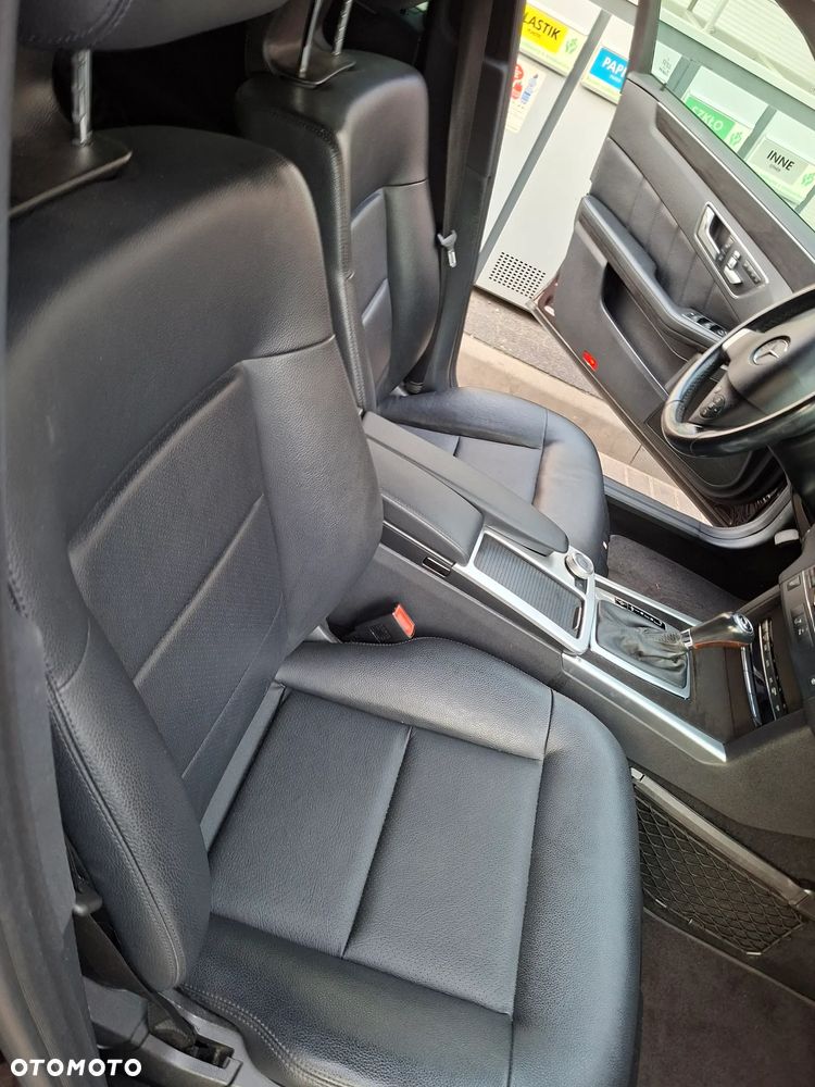 Mercedes-Benz Klasa E 200 CGI BlueEFFICIENCY Automatik - 8