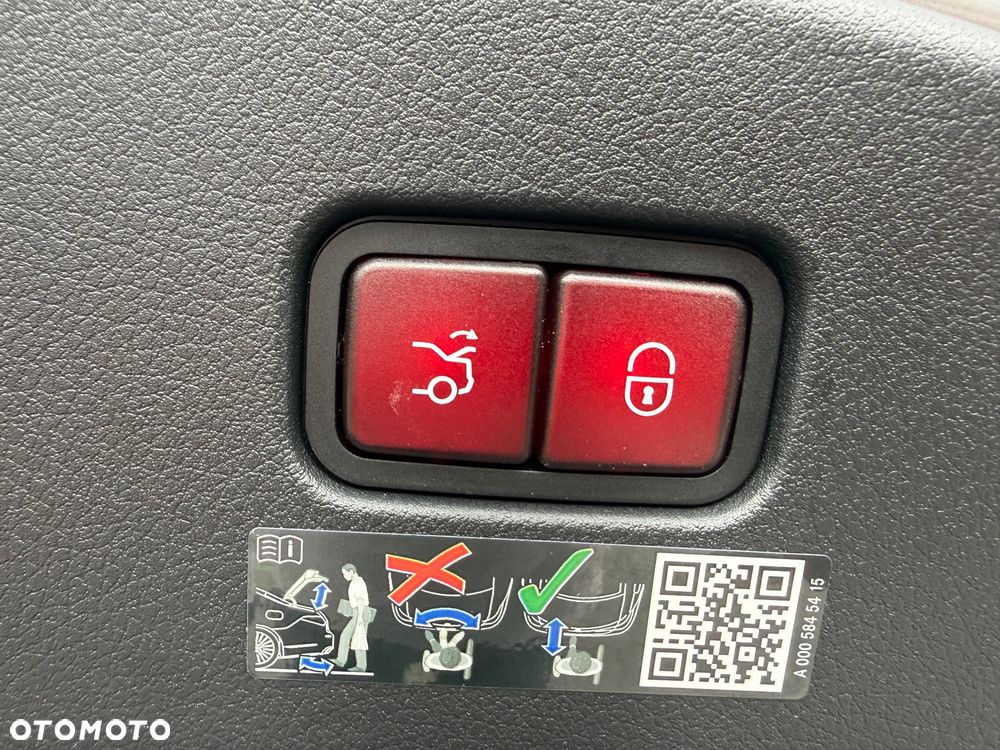 Mercedes-Benz CLE 300 e 9G-TRONIC Edition AMG Line - 34